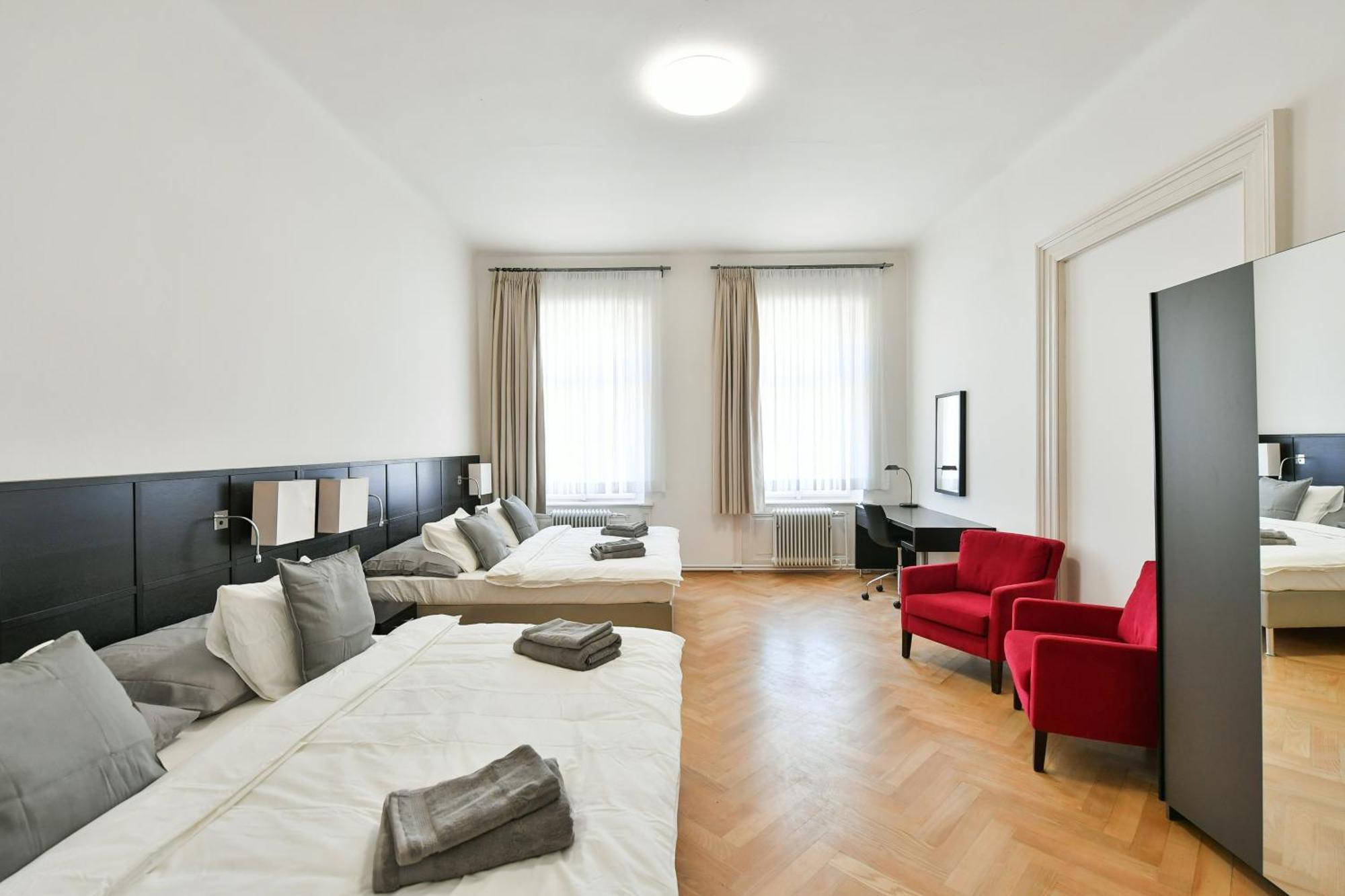 Wsp Petrin Garden Apartments Praga Exterior foto